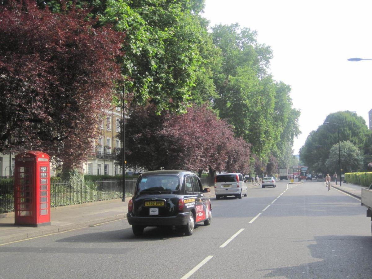 Отель Aaraya Sussex Gardens Лондон Экстерьер фото
